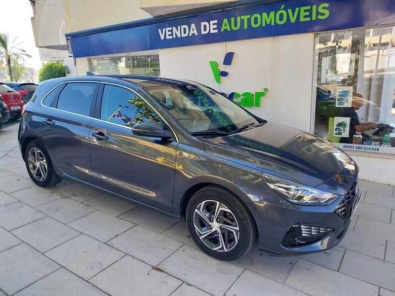 Cinza Usado 2022 Hyundai i30 Style | € 20.900 (Preço elevado) - Imagem 1/4