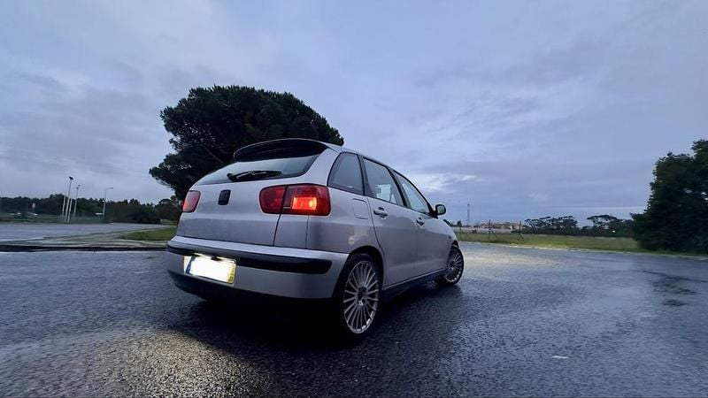 Usado Seat Ibiza Sport 110 HP (80 kW) 2001 Sedan