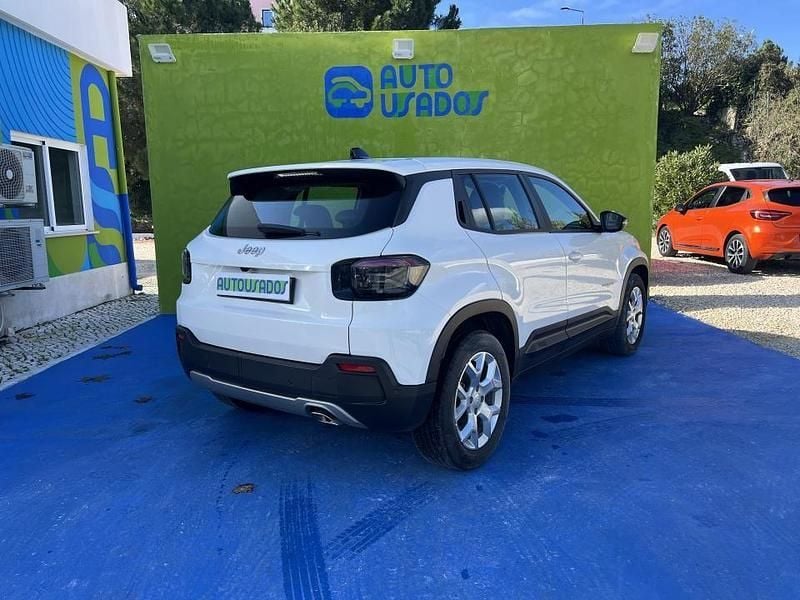 Usado Jeep Avenger 100 HP (73 kW) 2024 Branco SUV
