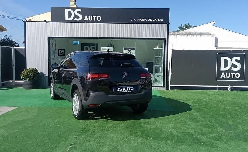 Usado Citroën C4 Cactus 102 HP (75 kW) 2019 Preto Citadino