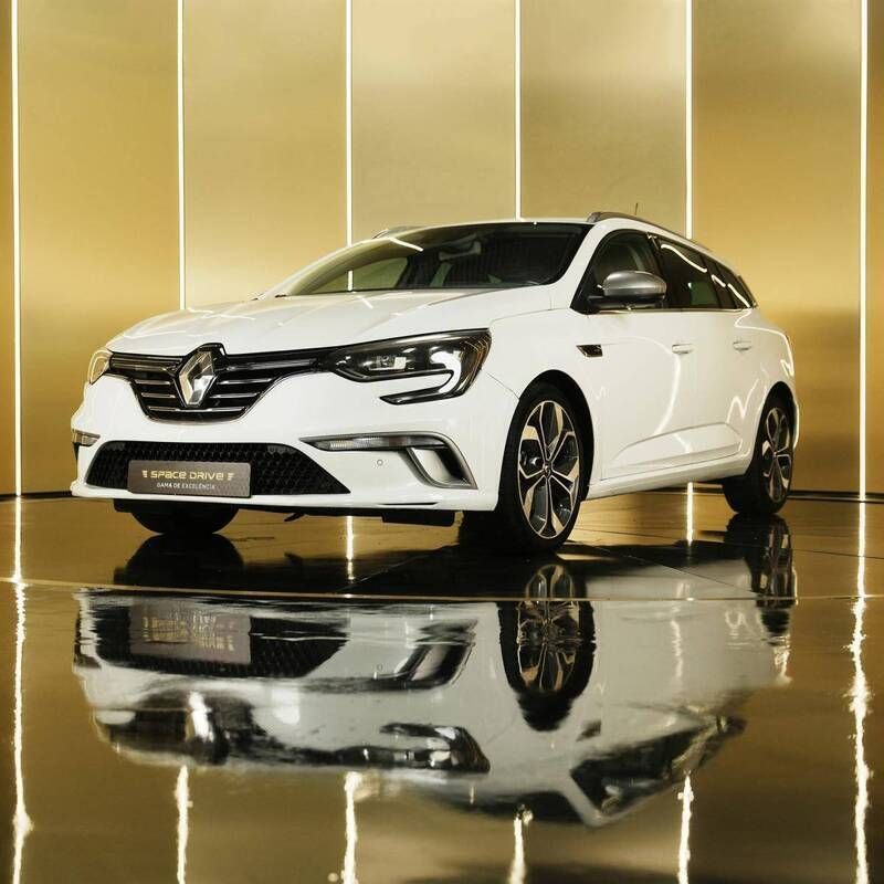 Branco Usado 2017 Renault Mégane IV | € 17.900 (Caro) - Imagem 1/4