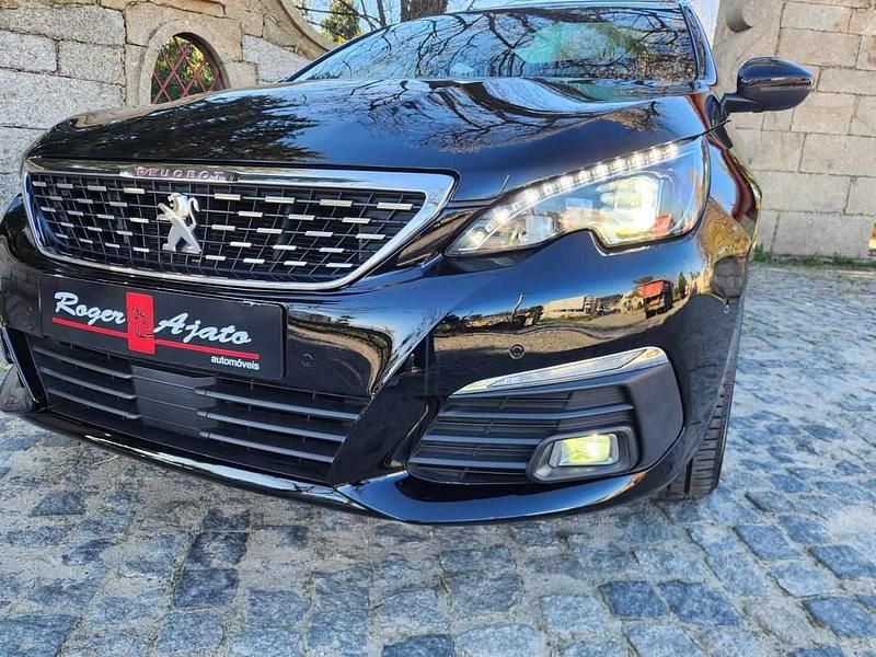 Usado Peugeot 308 SW 130 HP (95 kW) 2018 Preto Carrinha