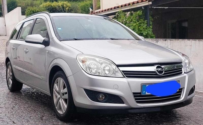 Cinzento Usado 2008 Opel Astra Carrinha | € 4.000 (Preço justo) - Imagem 1/4