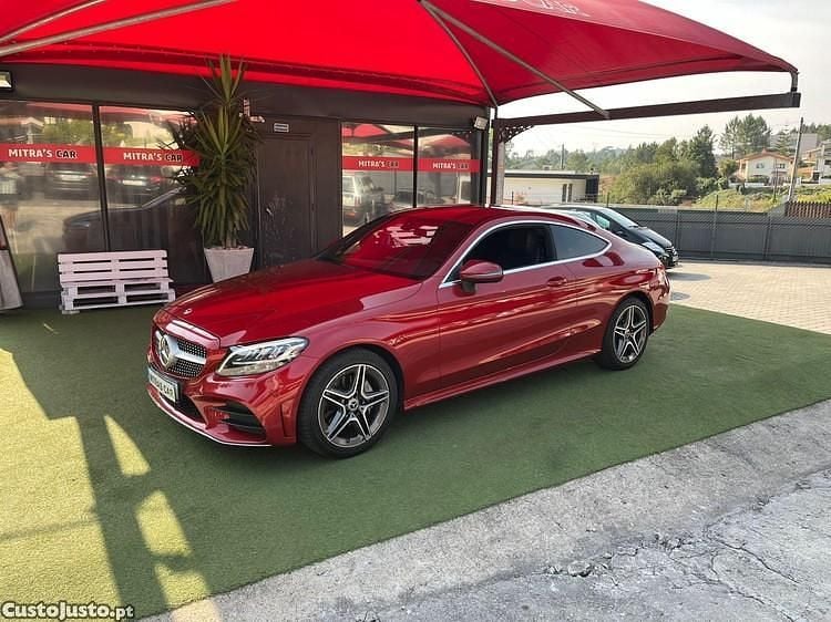 Vermelho Usado 2019 Mercedes C200 Coupé | € 37.500 - Imagem 1/1