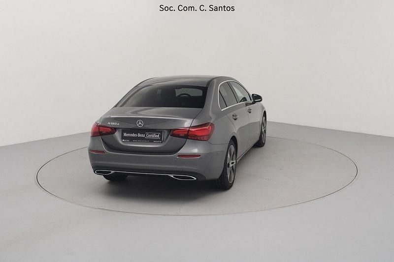 Usado Mercedes A180 Advanced 116 HP (85 kW) 2025 Cinza Sedan