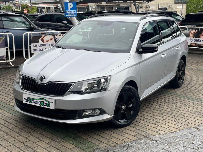 Cinza Usado 2018 Skoda Fabia Ambition Carrinha | € 12.990 (Caro) - Imagem 1/4