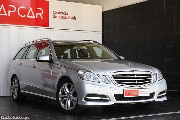 Cinza Usado 2012 Mercedes E250 Avantgarde Carrinha | € 14.950 (Preço justo) - Imagem 1/1