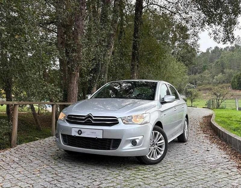 Cinzento Usado 2014 Citroën C-Elysee I Sedan | € 7.950 (Preço justo) - Imagem 1/4