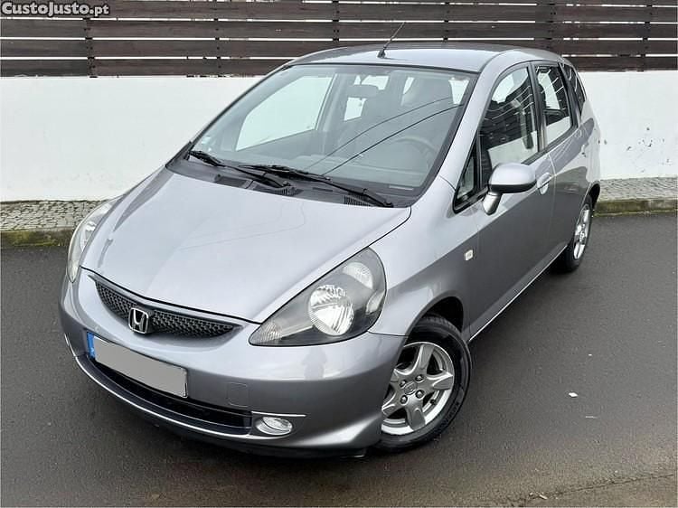 Cinza Usado 2008 Honda Jazz Citadino | € 5.990 (Preço justo) - Imagem 1/1