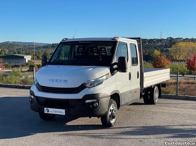 Branco Usado 2017 Iveco Daily | € 21.000 - Imagem 1/1