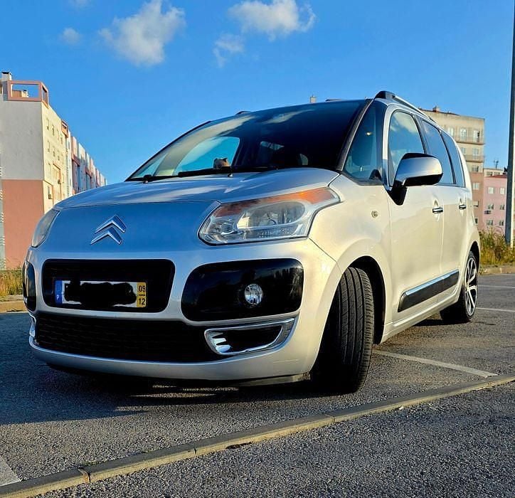 Usado 2009 Citroën C3 Picasso Monovolume | € 6.000 - Imagem 1/4