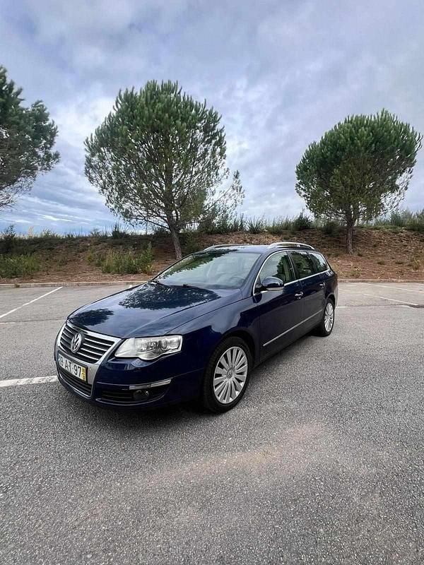 Azul Usado 2005 VW Passat Sedan | € 5.450 (Preço justo) - Imagem 1/4