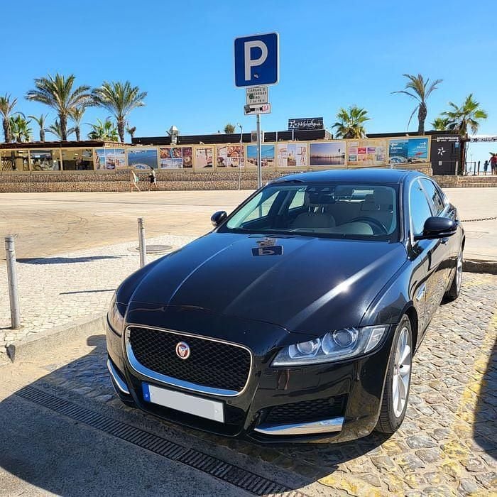 Usado 2016 Jaguar XF Sedan | € 17.000 - Imagem 1/4