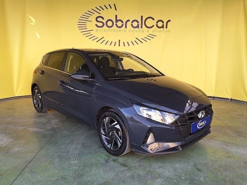 Cinza Usado 2022 Hyundai i20 Comfort | € 16.000 - Imagem 1/4
