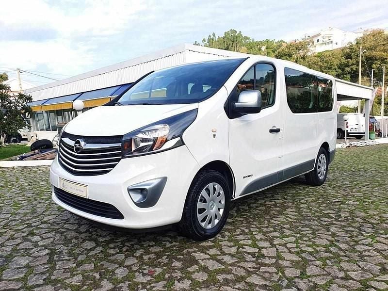 Branco Usado 2018 Opel Vivaro S Monovolume | € 27.990 (Caro) - Imagem 1/4