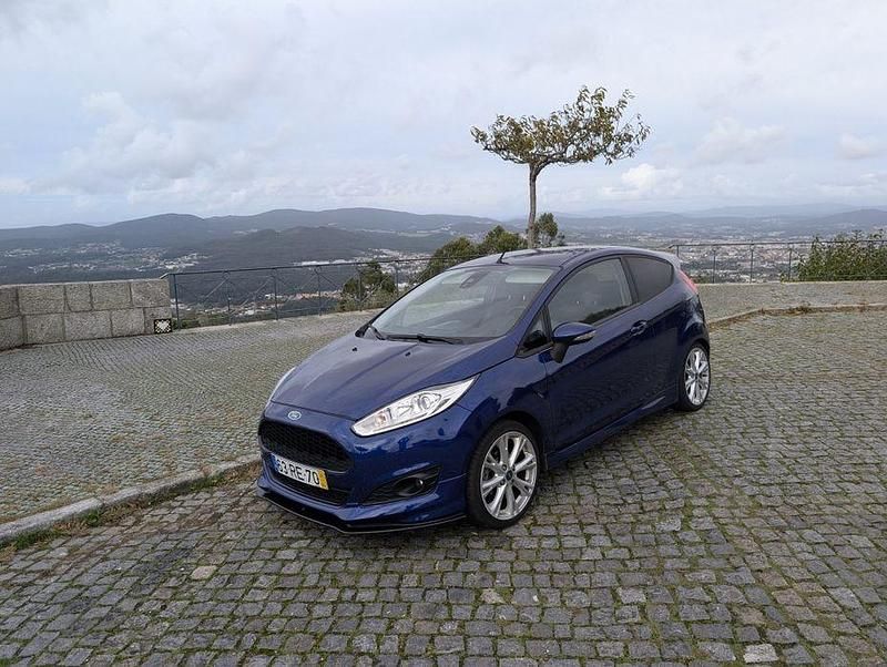 Usado 2016 Ford Fiesta Sport | € 9.250 - Imagem 1/4