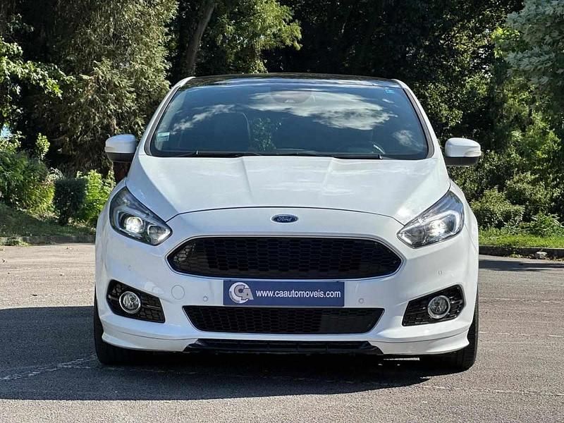 Usado Ford S-MAX ST-Line 190 HP (139 kW) 2018 Branco Monovolume