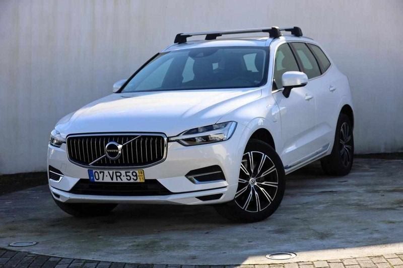 Branco Usado 2018 Volvo XC60 Inscription SUV | € 42.300 - Imagem 1/4