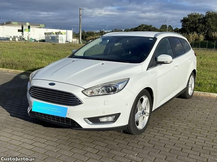 Usado Ford Focus 120 HP (88 kW) 2017 Branco Carrinha