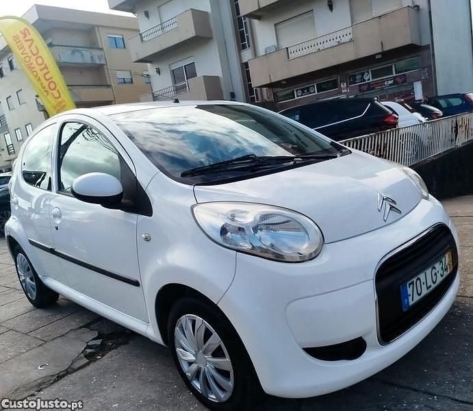 Usado Citroën C1 68 HP (50 kW) 2011 Branco Citadino