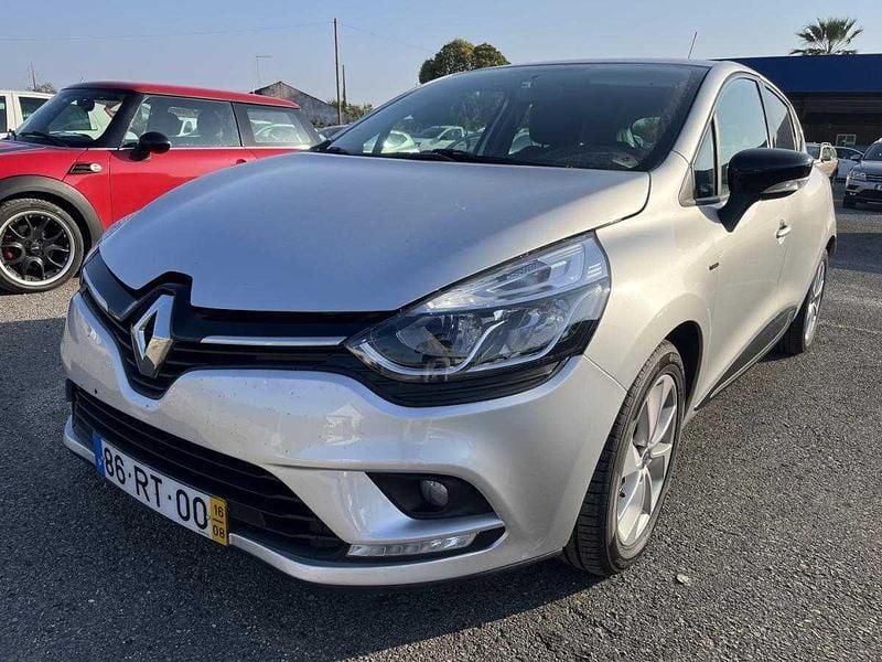 Cinzento Usado 2016 Renault Clio IV | € 11.250 (Bom preço) - Imagem 1/1