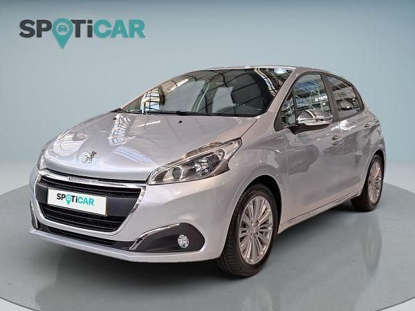 Cinzento Usado 2018 Peugeot 208 Style Citadino | € 10.990 (Preço justo) - Imagem 1/4