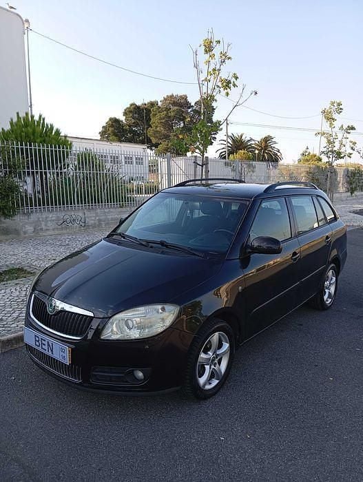 Usado 2009 Skoda Fabia Carrinha | € 2.750 (Super Preço) - Imagem 1/4