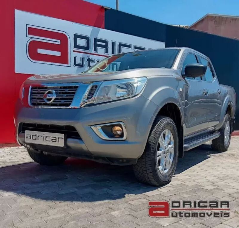 Cinza Usado 2021 Nissan Navara Visia Pickup | € 34.500 (Preço justo) - Imagem 1/4