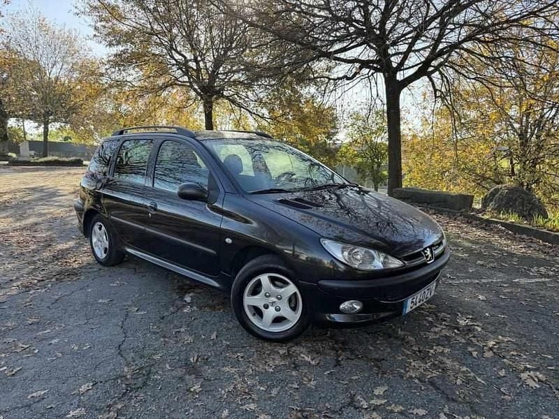 Preto Usado 2005 Peugeot 206 Carrinha | € 2.990 (Preço justo) - Imagem 1/4
