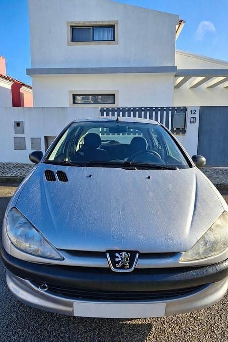 Usado 2001 Peugeot 206 Sedan | € 1.900 (Preço justo) - Imagem 1/4