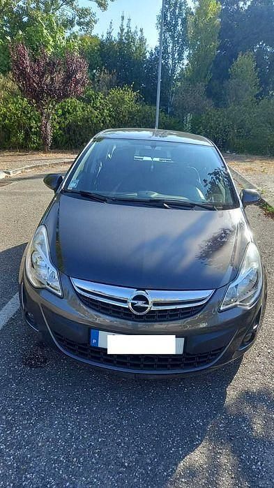 Usado 2011 Opel Corsa Sedan | € 6.490 (Preço justo) - Imagem 1/4