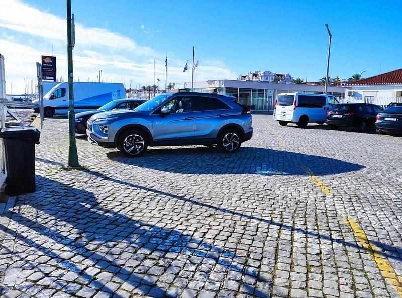 Usado Mitsubishi Eclipse 188 HP (138 kW) 2022 Cinzento Citadino