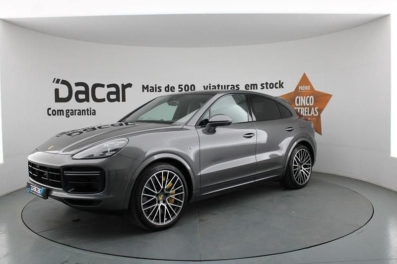 Usado Porsche Cayenne 680 HP (500 kW) 2019 Cinzento SUV