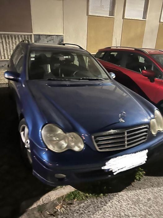 Usado 2004 Mercedes C220 Sedan | € 4.800 - Imagem 1/4