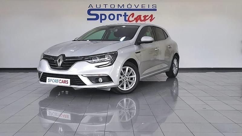 Cinzento Usado 2020 Renault Mégane IV Zen | € 13.450 (Preço elevado) - Imagem 1/4