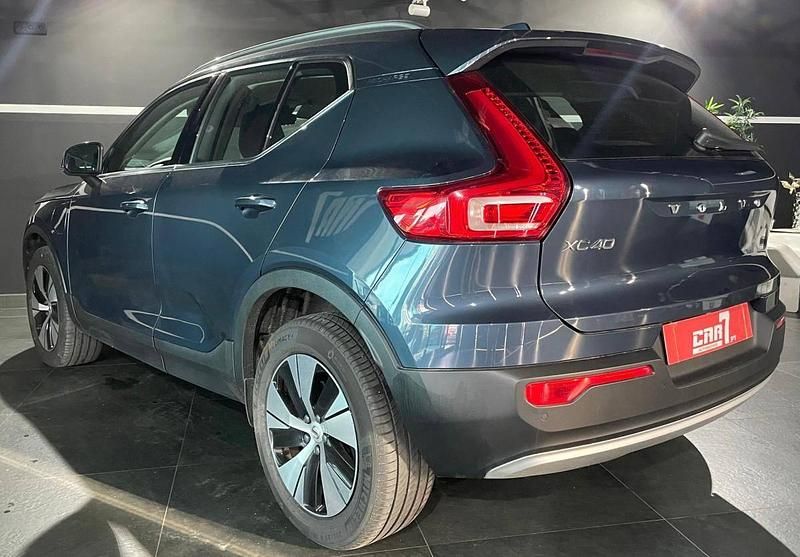 Usado Volvo XC40 Inscription 262 HP (192 kW) 2021 Azul SUV