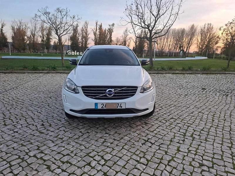 Usado Volvo XC60 150 HP (110 kW) 2017 Branco SUV