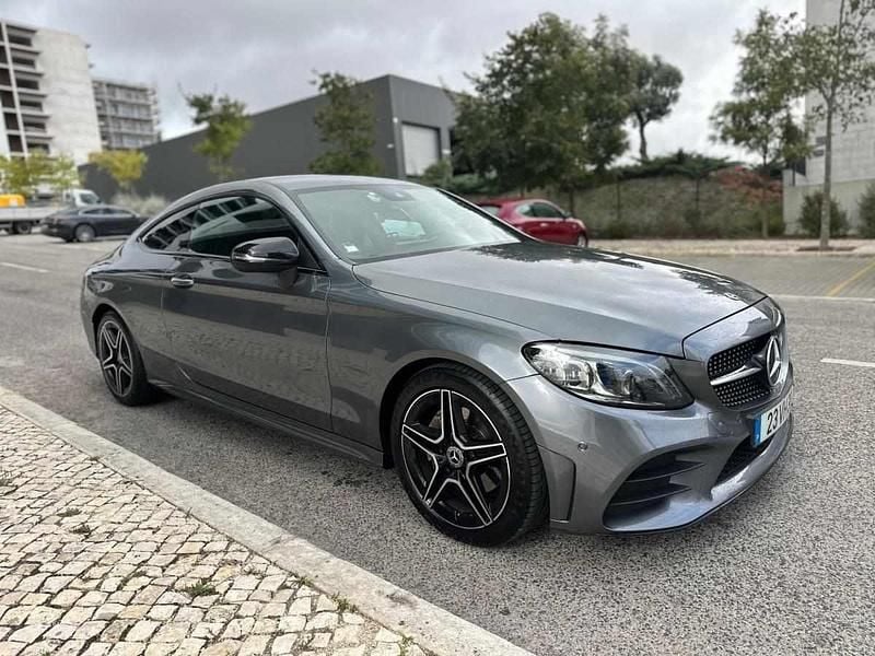 Cinzento Usado 2018 Mercedes C220 Coupé | € 27.900 (Super Preço) - Imagem 1/4