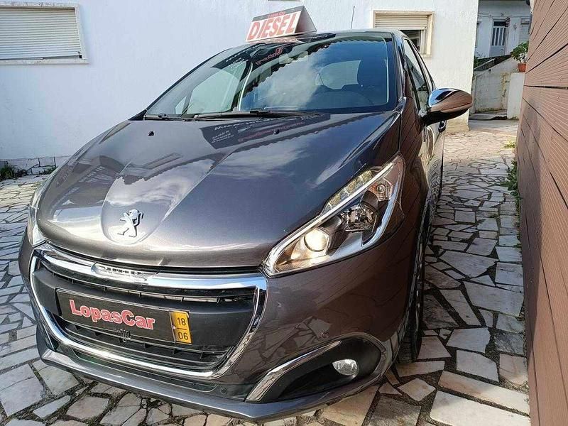 Usado Peugeot 208 Style 100 HP (73 kW) 2018 Cinza Citadino