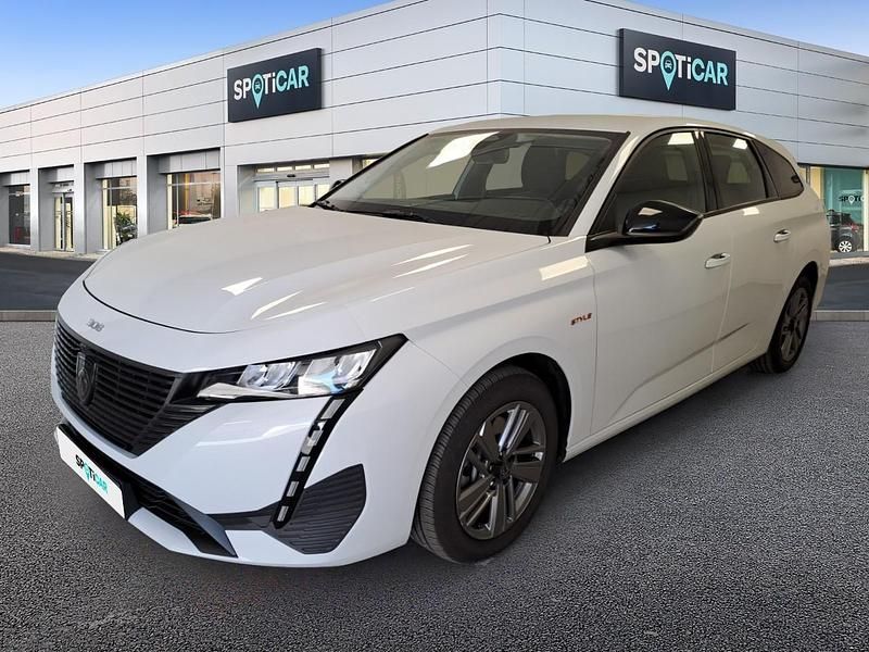 Branco Usado 2025 Peugeot 308 Style Carrinha | € 26.500 - Imagem 1/4