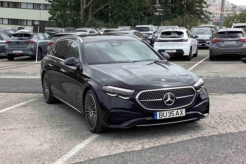 Preto Novo 2025 Mercedes E220 Carrinha | € 83.800 - Imagem 1/4