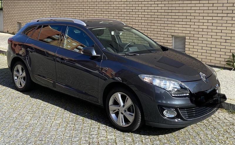 Usado 2012 Renault Mégane III Sedan | € 11.500 - Imagem 1/4