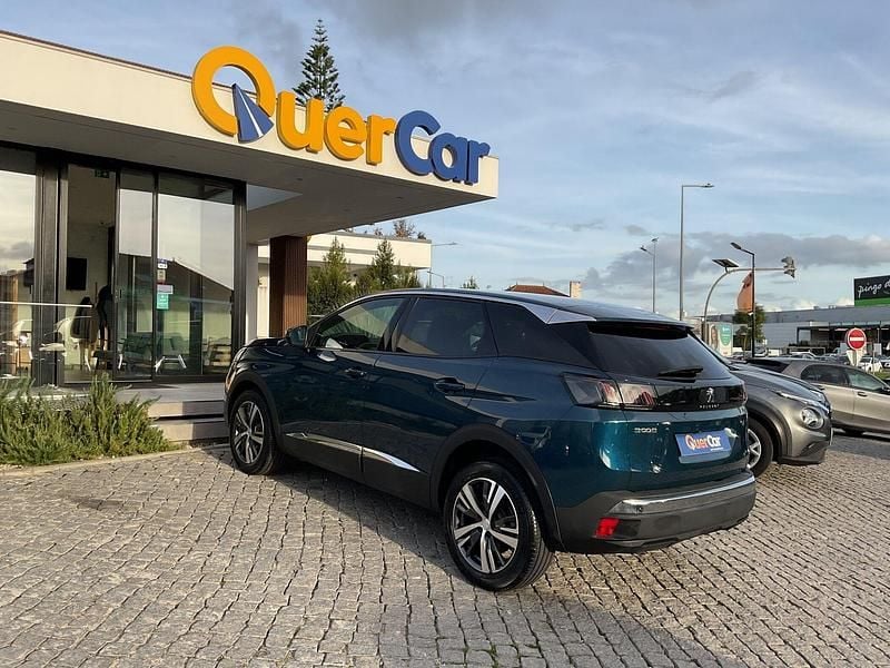 Usado Peugeot 3008 Allure 130 HP (95 kW) 2024 Azul SUV