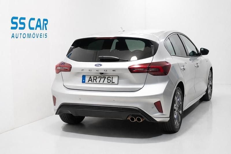 Usado Ford Focus ST-Line 125 HP (91 kW) 2022 Cinza Citadino