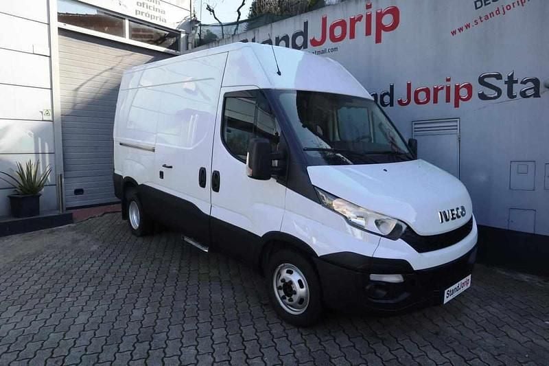 Branco Usado 2016 Iveco Daily Carrinha | € 19.950 - Imagem 1/4