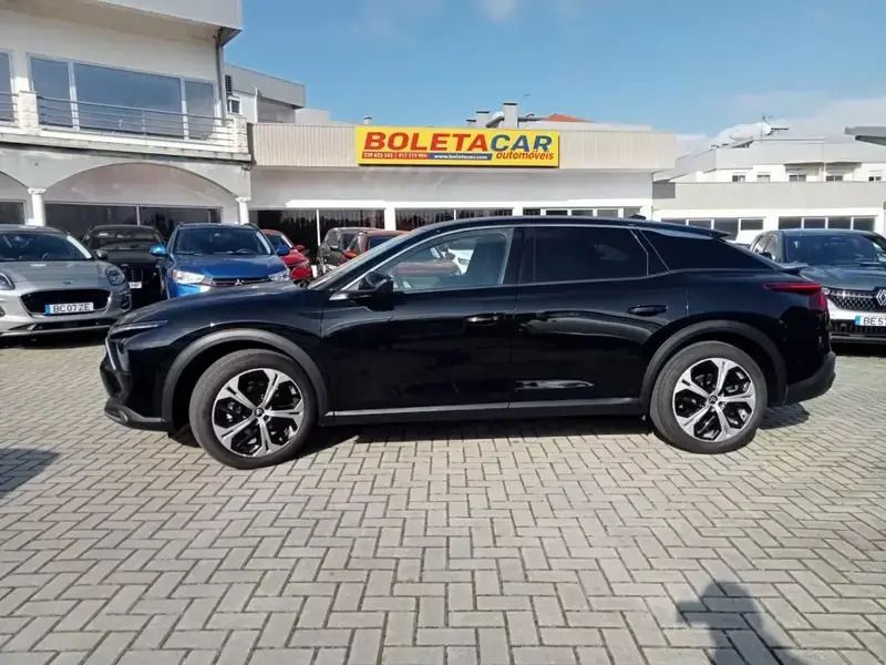 Preto Usado 2023 Citroën C5 X Feel Sedan | € 27.000 (Caro) - Imagem 1/4