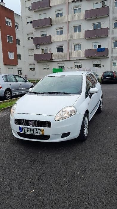 Usado 2008 Fiat Punto Van | € 3.000 - Imagem 1/4