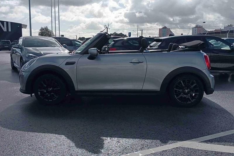Usado Mini Cooper Cabriolet Classic 136 HP (100 kW) 2023 Cinzento Cabrios