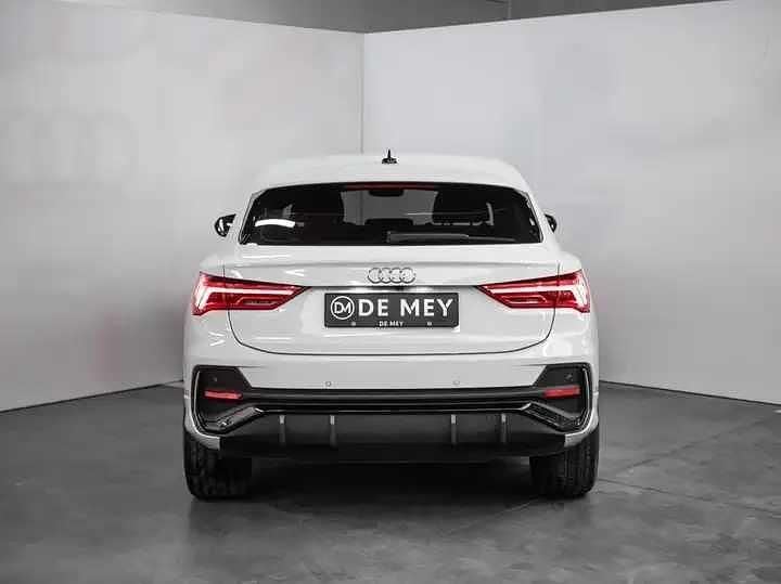 Usado Audi Q3 Premium 245 HP (180 kW) 2022 Branco SUV