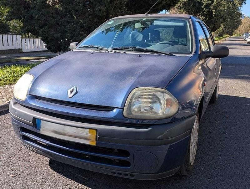 Usado 2001 Renault Clio II Sedan | € 1.100 (Super Preço) - Imagem 1/4